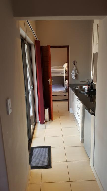 Casa Bianca Guest Lodge Hartbeespoort Zimmer foto