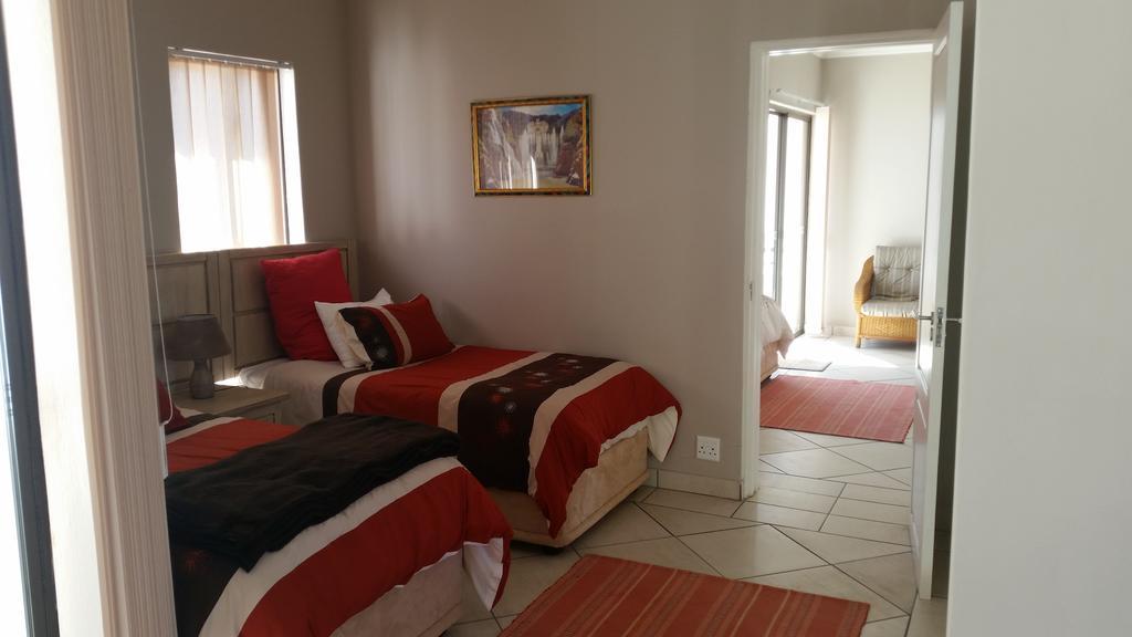 Casa Bianca Guest Lodge Hartbeespoort Zimmer foto